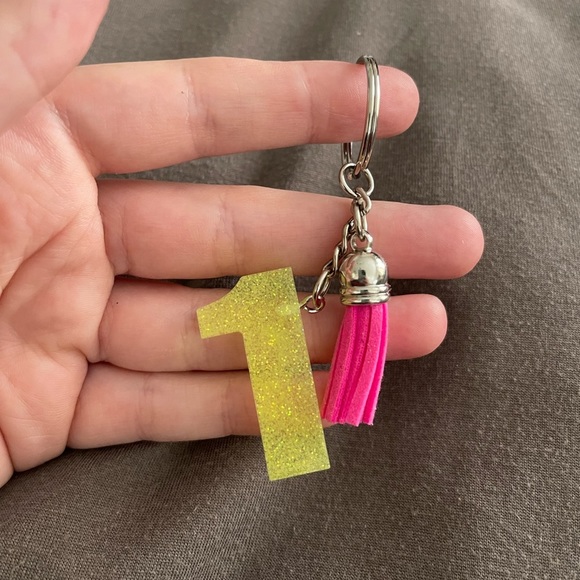 Handmade Number "1" Keychain - Picture 2 of 6